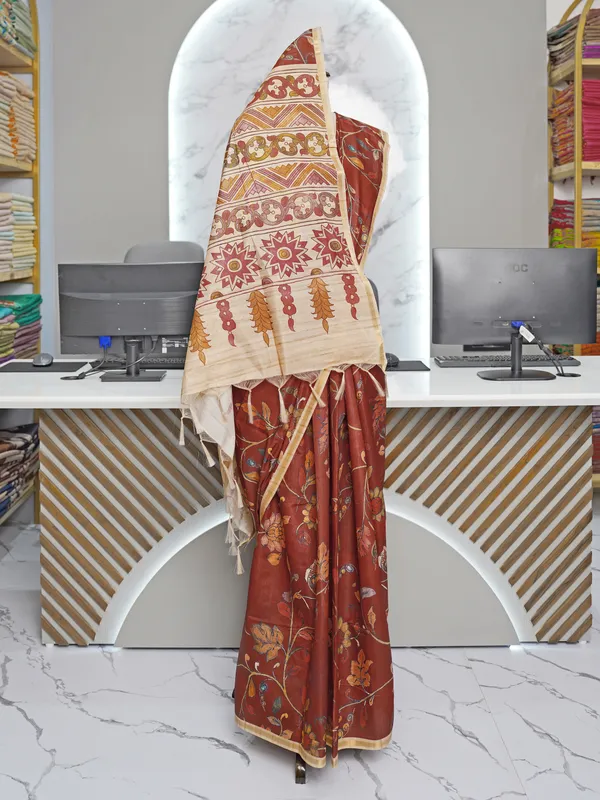 Soft_Tussar_Silk_sarees_with_Beautiful_Digital_Print_With_Attractive_Border_And_Contrast_Print_Blouse_With_Tassels