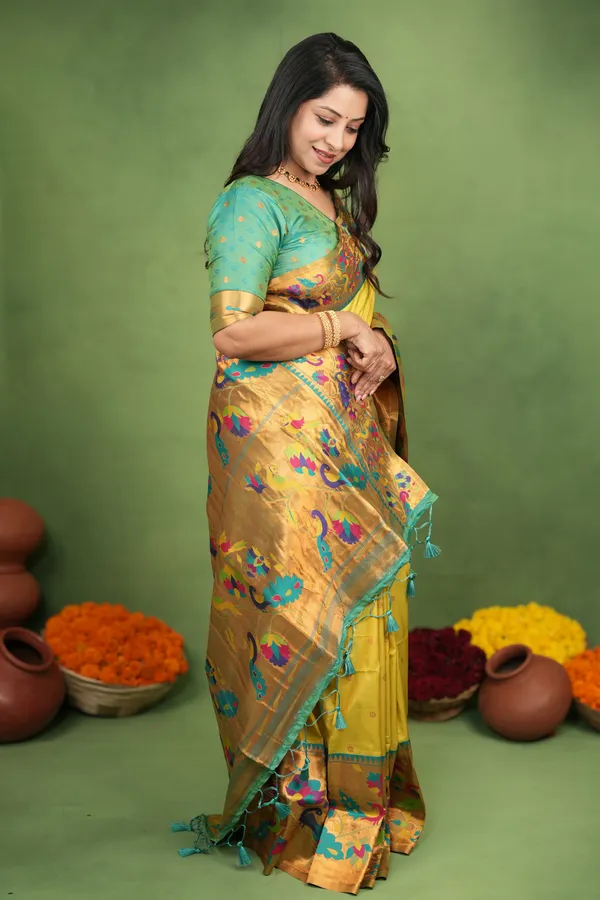 Premium_Soft_Paithani_Silk_sarees_With_Beautiful_Weaving_Pattern_With_Attractive_Rich_Pallu_And_Border_And_Weaving_Blouse_With_Tassels
