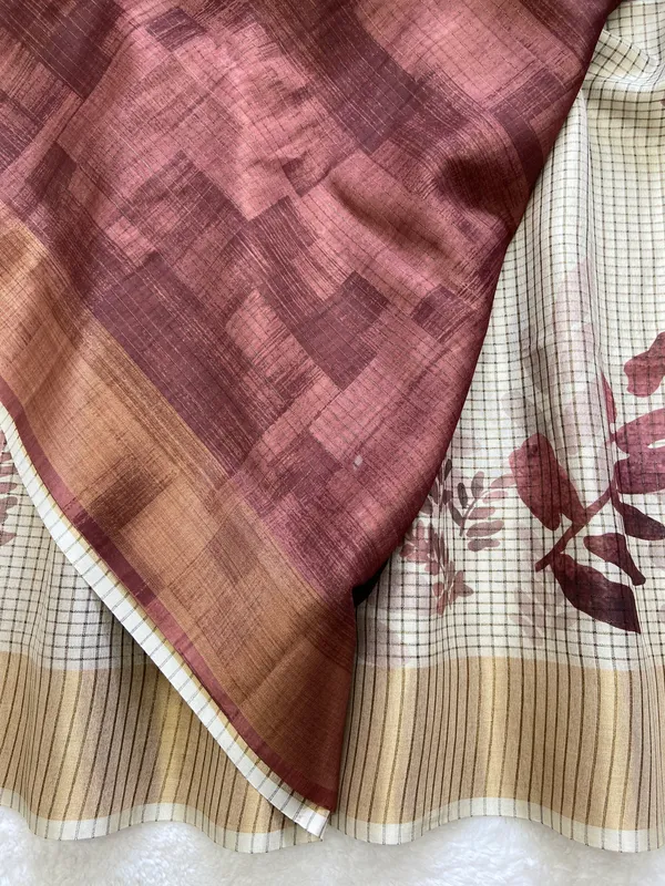 Soft_Tussar_Silk_sarees_with_Beautiful_Digital_Print_With_Attractive_Checks_Design_Saree_And_Digital_Print_Blouse_With_Tassels