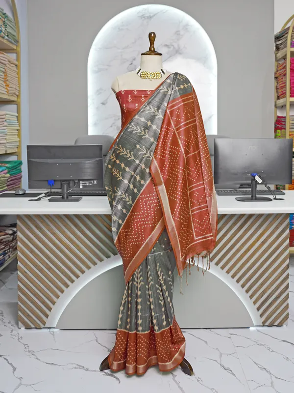 Soft_Tussar_Silk_sarees_with_Beautiful_Digital_Print_With_Attractive_Border_And_Contrast_Print_Blouse_With_Tassels