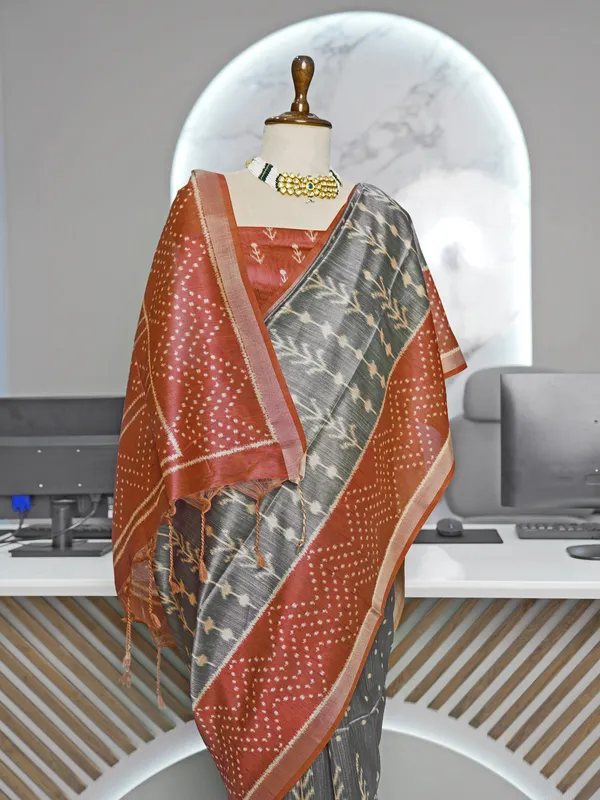 Soft_Tussar_Silk_sarees_with_Beautiful_Digital_Print_With_Attractive_Border_And_Contrast_Print_Blouse_With_Tassels