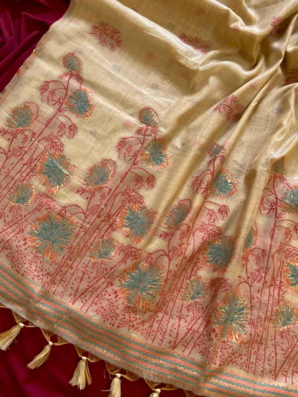 Grisha_Cream_–_Floral_Pallu_Wedding_Special_|_Premium_Soft_Muga_Cotton_Saree_with_Colourful_Resham_Weaving_Flower_Design_Pallu
