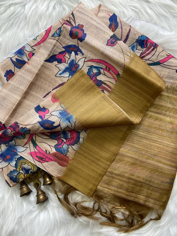 Kaveri_Mehendi_Green_–_Navratri_Special_|_Soft_Tussar_Silk_Saree_with_Digital_Print,_Pallu_&_Zari_Border_&_Contrast_Digital_Print_Blouse_with_Tassels