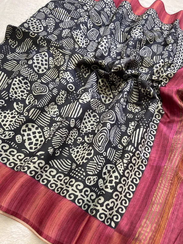 Deepali_Pink_–_Row_of_Lamps_Diwali_Special_|_Soft_Tussar_Silk_Saree_with_Print,_Border_&_Contrast_Print_Blouse_with_Tassels