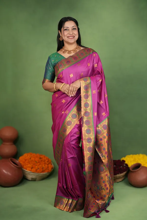 Premium_Soft_Paithani_Silk_sarees_With_Beautiful_Weaving_Pattern_With_Attractive_Rich_Pallu_And_Border_And_Weaving_Blouse_With_Tassels