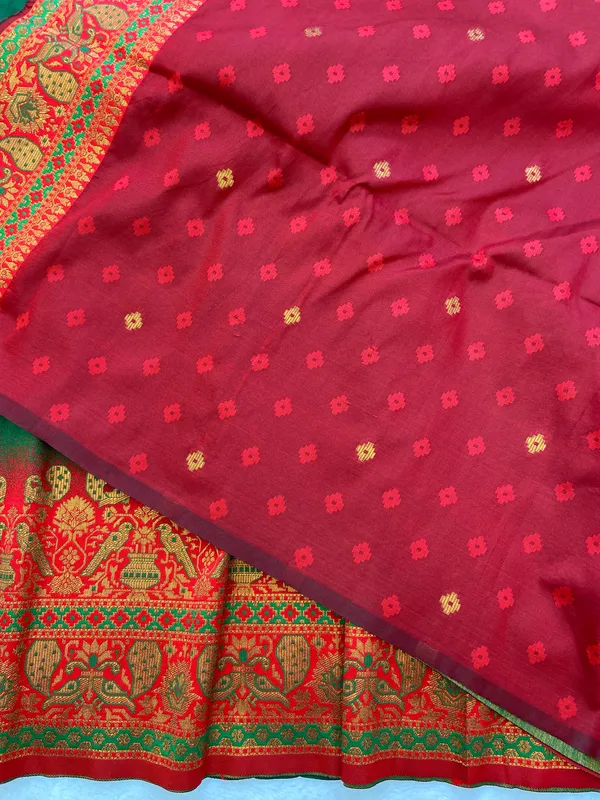 Premium_Soft_Paithani_Silk_sarees_With_Beautiful_Weaving_Pattern_With_Attractive_Rich_Pallu_And_Border_And_Weaving_Blouse_With_Tassels