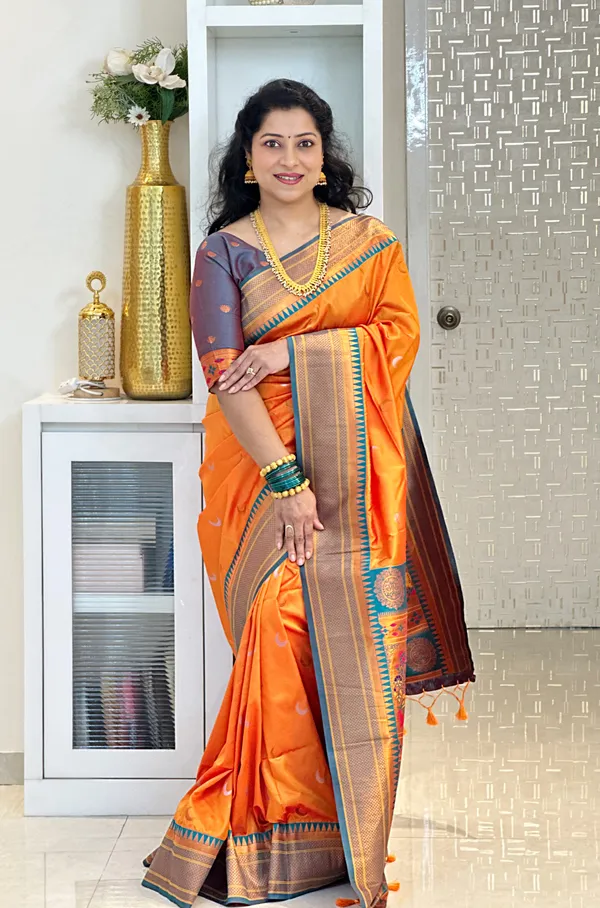 Rajeshri_Orange_–_Royal_Wedding_Special_|_Premium_Soft_Paithani_Silk_Saree_with_Weaving_Pattern,_Rich_Pallu_&_Border_&_Weaving_Blouse_with_Tassels