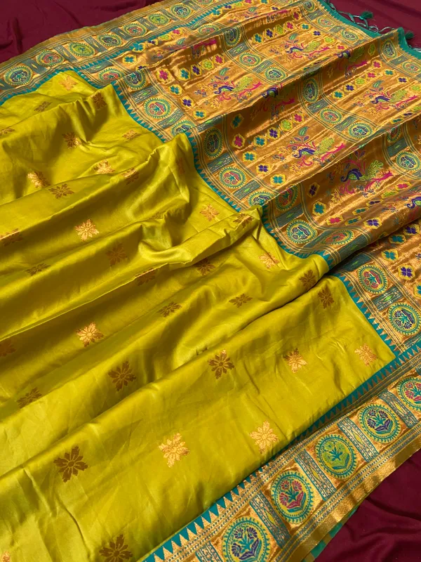 Premium_Soft_Paithani_Silk_sarees_With_Beautiful_Weaving_Pattern_With_Attractive_Rich_Pallu_And_Border_And_Weaving_Blouse_With_Tassels