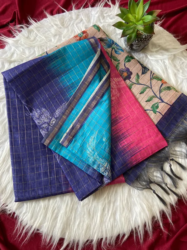 Soft_Semi_Tussar_Silk_sarees_with_Beautiful_Digital_Print_With_Attractive_Border_And_Contrast_Print_Blouse_With_Tassels