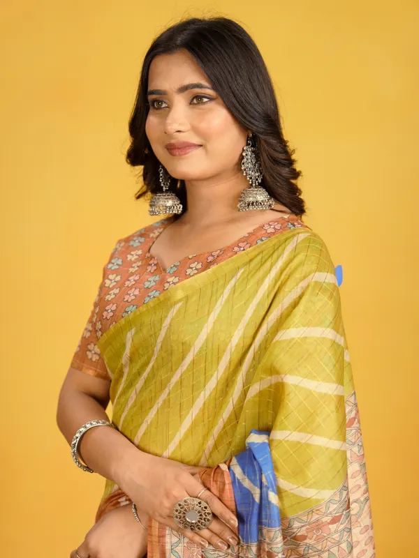 Jemisha_Orange_&_Yellow_–_Diwali_Special_|_Soft_Semi_Tussar_Silk_Saree_with_Digital_Print,_Border_&_Contrast_Print_Blouse_with_Tassels