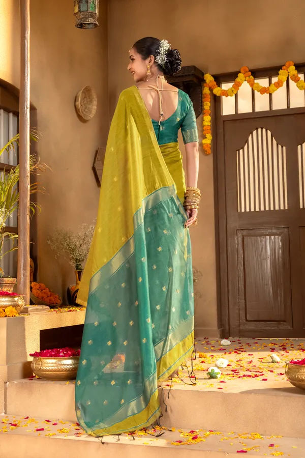 Jasleen_Rama_Green_&_Mehendi_Green_–_Wedding_Special_|_Original_Maheswari_Cotton_Silk_Saree_with_Kanchipuram_Rich_Gold-Toned_Woven_Butti_Zari_Work