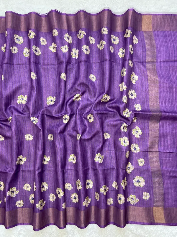 Geetika_Purple_–_Melodic_Aesthetic_Edit_for_You_|_Soft_Tussar_Silk_Saree_with_Digital_Print,_Checks_Design_Saree_&_Digital_Print_Blouse_with_Tassels