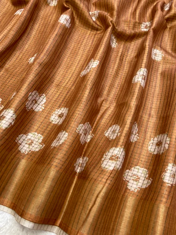 Geetika_Coffee_Brown_–_Melodic_Aesthetic_Edit_for_You_|_Soft_Tussar_Silk_Saree_with_Digital_Print,_Checks_Design_Saree_&_Digital_Print_Blouse