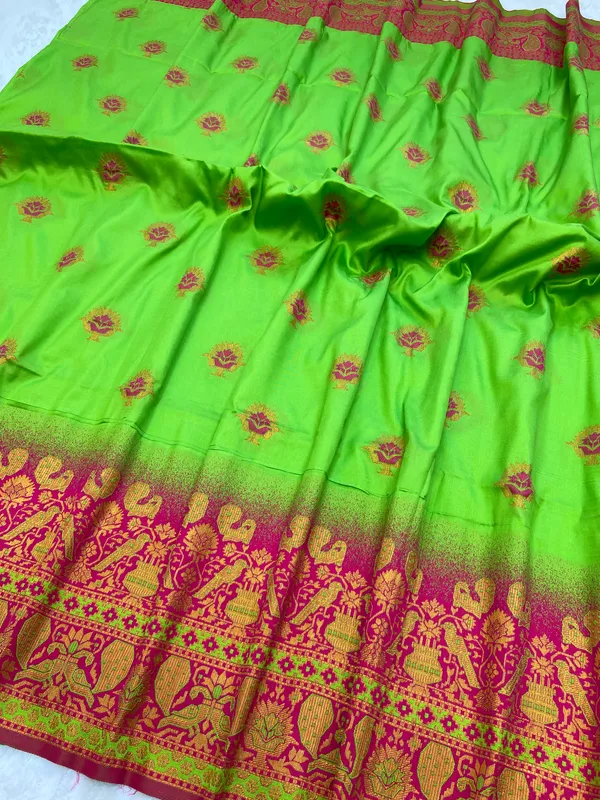 Premium_Soft_Paithani_Silk_sarees_With_Beautiful_Weaving_Pattern_With_Attractive_Rich_Pallu_And_Border_And_Weaving_Blouse_With_Tassels