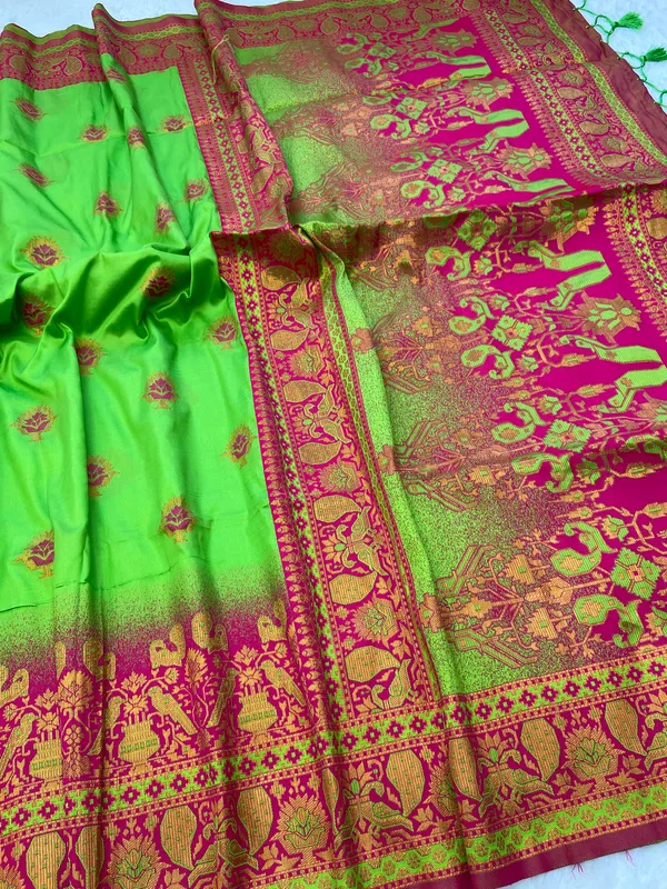 Premium_Soft_Paithani_Silk_sarees_With_Beautiful_Weaving_Pattern_With_Attractive_Rich_Pallu_And_Border_And_Weaving_Blouse_With_Tassels