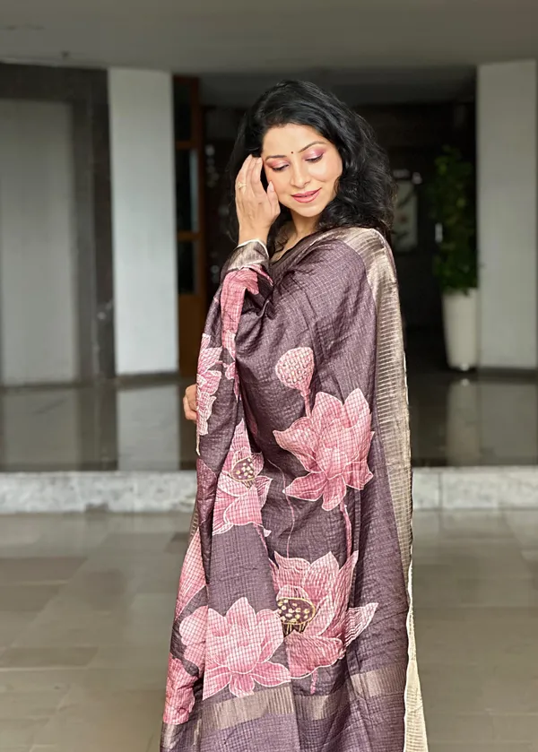 Suhasini_Coffee_Brown_–_Smiling_Aesthetic_Edit_for_You_|_Soft_Tussar_Silk_Saree_with_Digital_Print,_Checks_Design_Saree_&_Digital_Print_Blouse