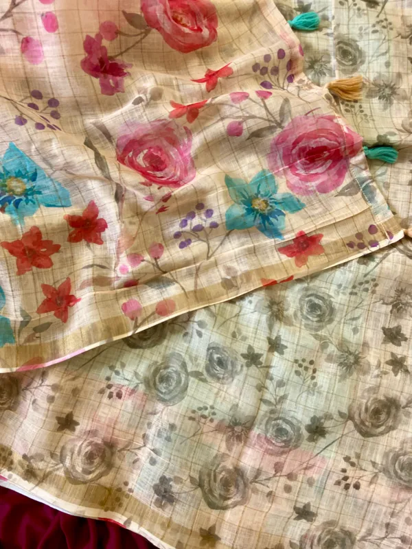 Kumud_Rama_Green_–_Water_Lily_Aesthetic_Edit_for_You_|_Soft_Premium_Linen_Saree_with_Print,_Checks_Design_Saree,_Gold_Zari_Border_&_Print_Blouse