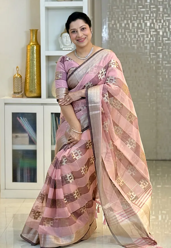 Yatika_Pink_–_Diwali_Special_|_Soft_Tissue_Silk_Saree_with_Weaving_Zari_Work,_Border_&_Rich_Pallu_&_Running_Blouse_with_Tassels