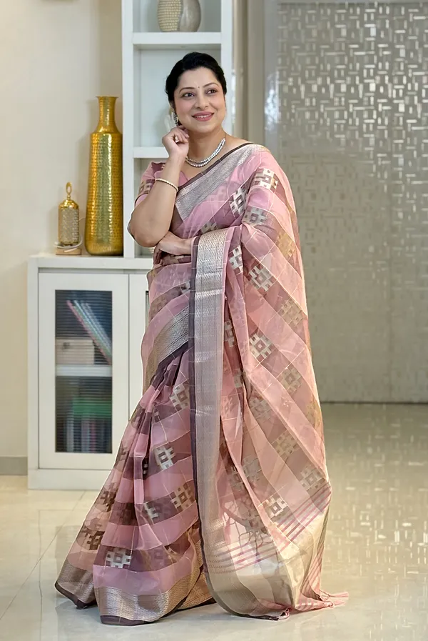 Yatika_Pink_–_Diwali_Special_|_Soft_Tissue_Silk_Saree_with_Weaving_Zari_Work,_Border_&_Rich_Pallu_&_Running_Blouse_with_Tassels
