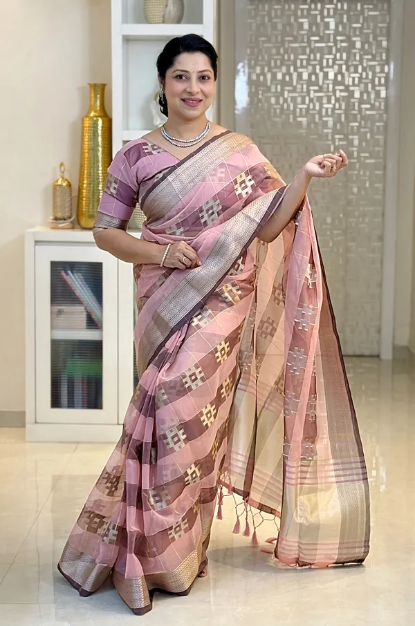 Yatika_Pink_–_Diwali_Special_|_Soft_Tissue_Silk_Saree_with_Weaving_Zari_Work,_Border_&_Rich_Pallu_&_Running_Blouse_with_Tassels