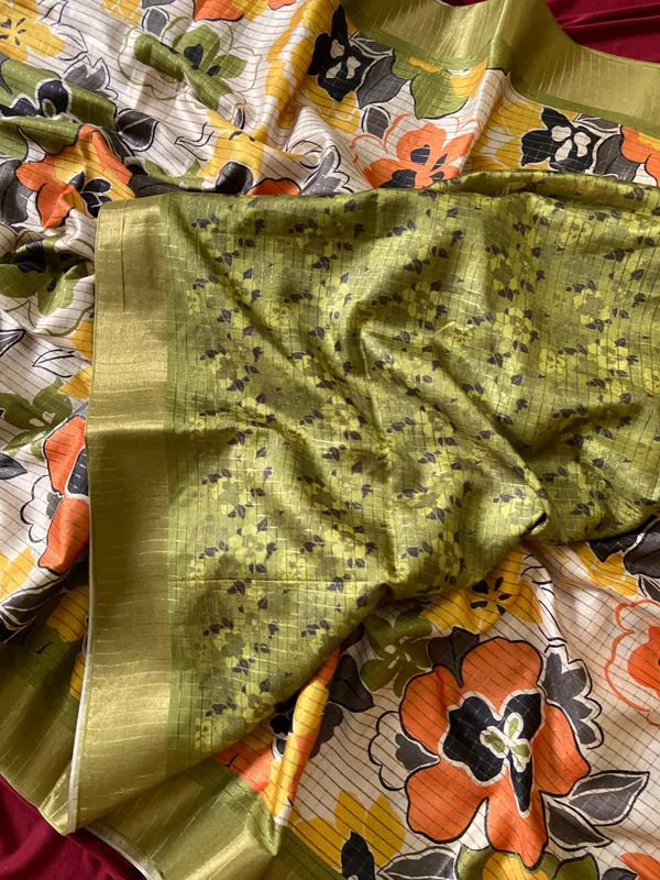 Soft_Tussar_Silk_sarees_with_Beautiful_Digital_Print_With_Attractive_Border_And_Contrast_Print_Blouse_With_Tassels
