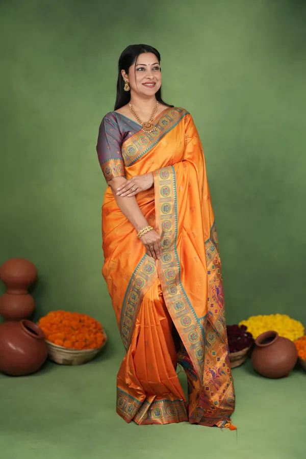 Premium_Soft_Paithani_Silk_sarees_With_Beautiful_Weaving_Pattern_With_Attractive_Rich_Pallu_And_Border_And_Weaving_Blouse_With_Tassels