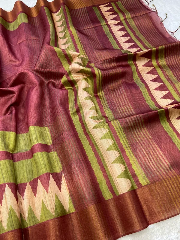 Libni_Maroon_–_Diwali_Special_|_Soft_Tussar_Silk_Saree_with_Print,_Border_&_Contrast_Print_Blouse_with_Tassels