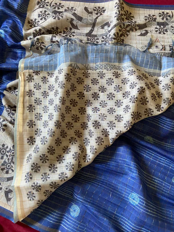 Soft_Semi_Tussar_Silk_sarees_with_Beautiful_Digital_Print_With_Attractive_Border_And_Contrast_Print_Blouse_With_Tassels