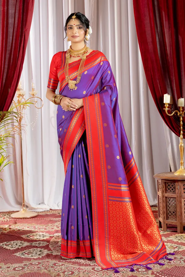 Narayana_Pattu_Narayanpet_Silk_sarees_with_Beautiful_Booti_in_Contrast_Red-Purple_Shades_With_Attractive_Weaving_Gold_Zari_Design_And_Contrast_Blouse_With_Tassels