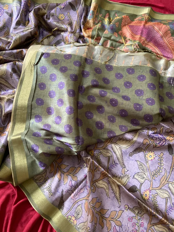 Soft_Tussar_Silk_sarees_with_Beautiful_Digital_Print_With_Attractive_Border_And_Contrast_Print_Blouse_With_Tassels