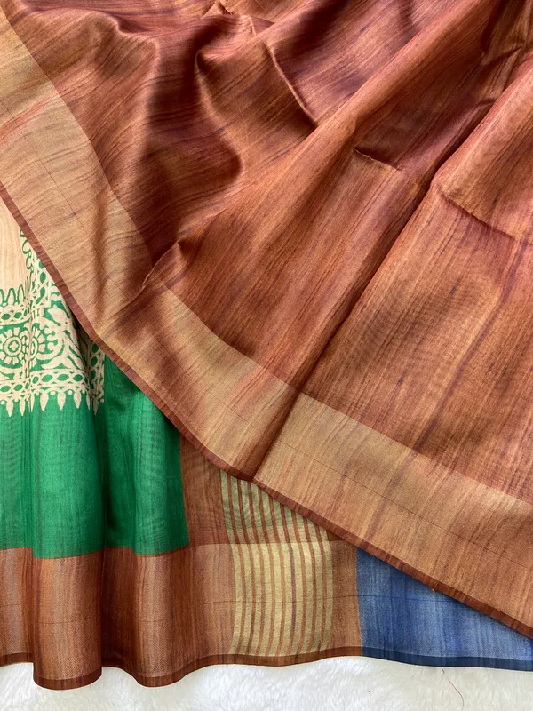 Bhanumati_Coffee_Brown_–_Aesthetic_Edit_for_You_|_Soft_Tussar_Silk_Saree_with_Print,_Border_&_Contrast_Print_Blouse_with_Tassels