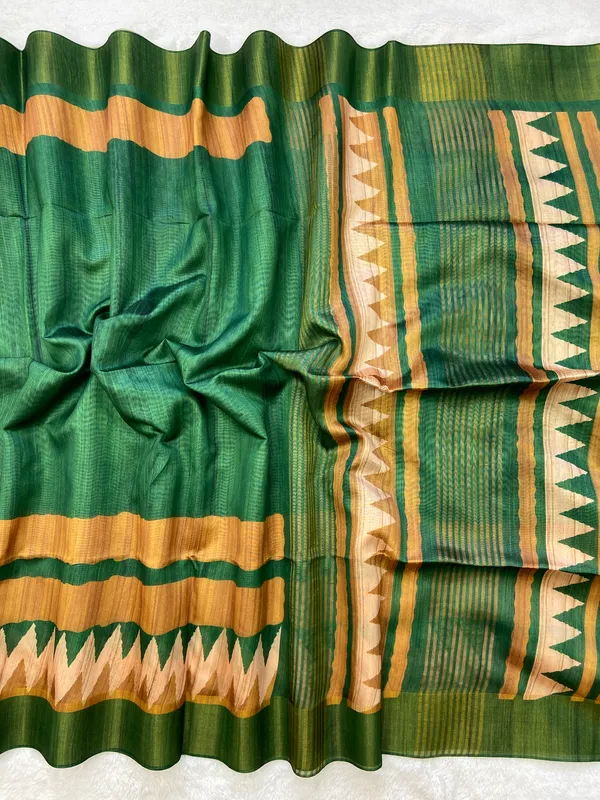 Libni_Green_–_Navratri_Special_|_Soft_Tussar_Silk_Saree_with_Print,_Border_&_Contrast_Print_Blouse_with_Tassels