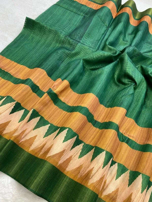 Libni_Green_–_Navratri_Special_|_Soft_Tussar_Silk_Saree_with_Print,_Border_&_Contrast_Print_Blouse_with_Tassels