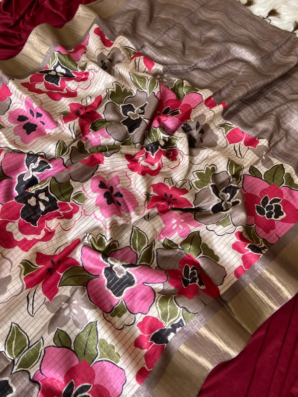 Soft_Tussar_Silk_sarees_with_Beautiful_Digital_Print_With_Attractive_Border_And_Contrast_Print_Blouse_With_Tassels