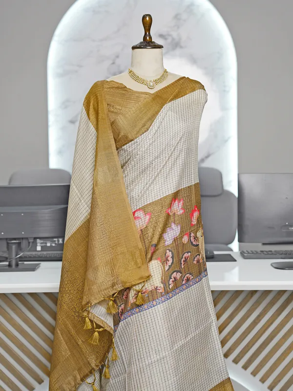 Soft_Tussar_Silk_sarees_with_Beautiful_Digital_Print_With_Attractive_Checks_Design_Saree_And_Digital_Print_Blouse_With_Tassels