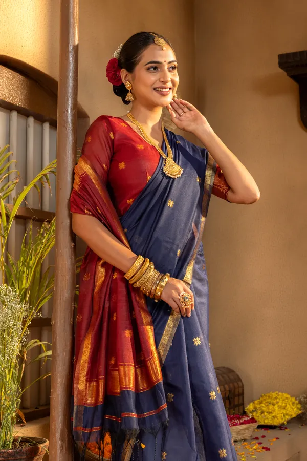 Jasleen_Red_&_Blue_–_Wedding_Special_|_Original_Maheswari_Cotton_Silk_Saree_with_Kanchipuram_Rich_Gold-Toned_Woven_Butti_Zari_Work,_Zari_Border