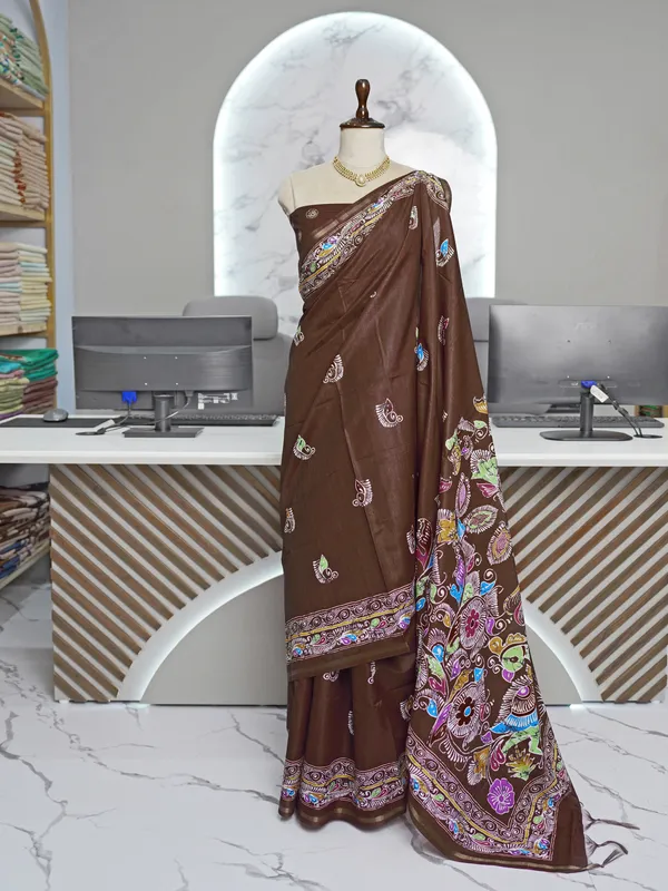 Soft_Tussar_Silk_sarees_with_Beautiful_Digital_Print_With_Attractive_Border_And_Contrast_Print_Blouse_With_Tassels