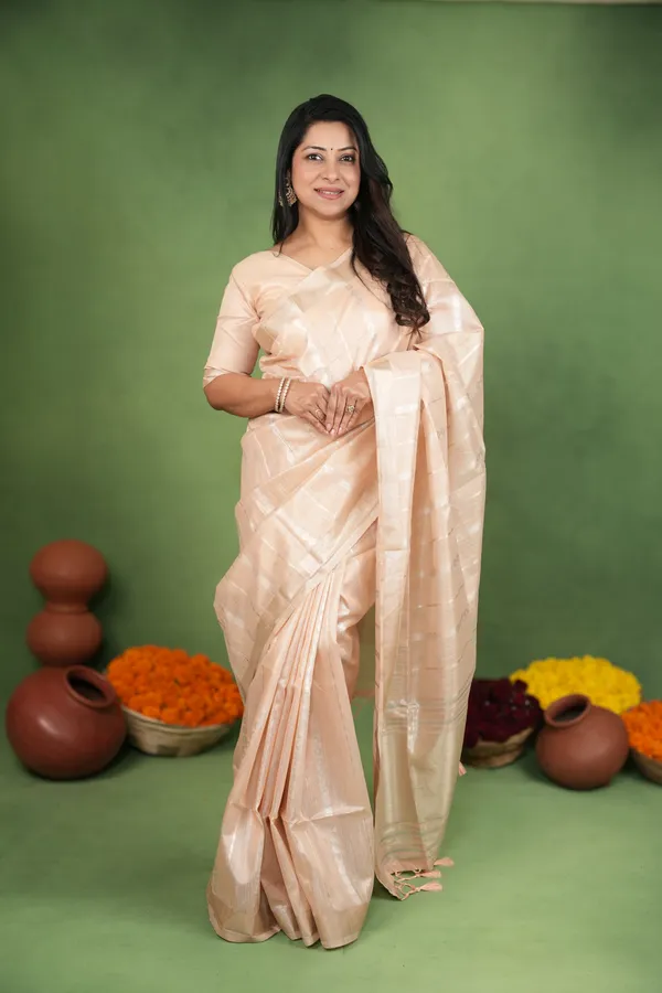Soft_Linen_Cotton_Silk_sarees_with_Beautiful_Weaving__Zari_Butti_Design_With_Attractive_Border_&_Rich_Pallu__And_Running__Plain_Blouse_With_Tassels
