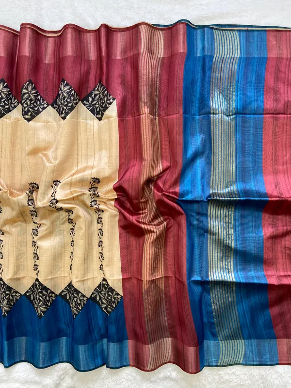 Soft_Tussar_Silk_sarees_with_Beautiful_Print_With_Attractive_Border_And_Contrast_Print_Blouse_With_Tassels
