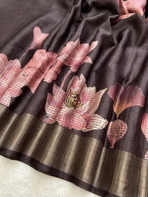 Suhasini_Coffee_Brown_–_Smiling_Aesthetic_Edit_for_You_|_Soft_Tussar_Silk_Saree_with_Digital_Print,_Checks_Design_Saree_&_Digital_Print_Blouse
