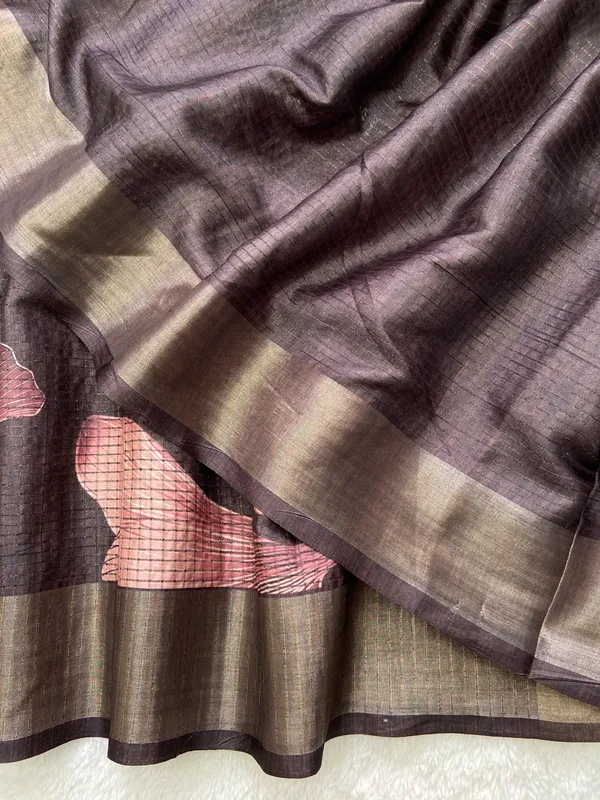 Suhasini_Coffee_Brown_–_Smiling_Aesthetic_Edit_for_You_|_Soft_Tussar_Silk_Saree_with_Digital_Print,_Checks_Design_Saree_&_Digital_Print_Blouse