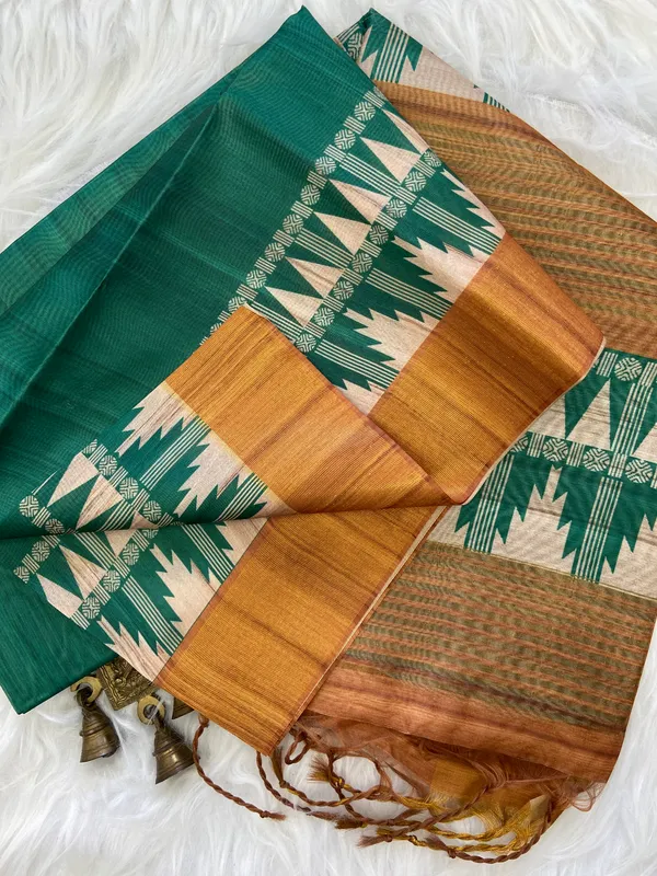 Niharika_Green_–_Dew_Fresh_Navratri_Special_|_Soft_Tussar_Silk_Saree_with_Print,_Border_&_Contrast_Print_Blouse_with_Tassels