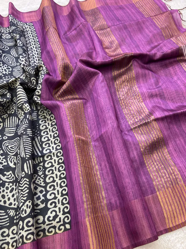 Deepali_Wine_–_Row_of_Lamps_Diwali_Special_|_Soft_Tussar_Silk_Saree_with_Print,_Border_&_Contrast_Print_Blouse_with_Tassels