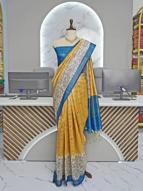 Soft_Semi_Tussar_Silk_sarees_with_Beautiful_Digital_Print_With_Attractive_Border_And_Contrast_Print_Blouse_With_Tassels