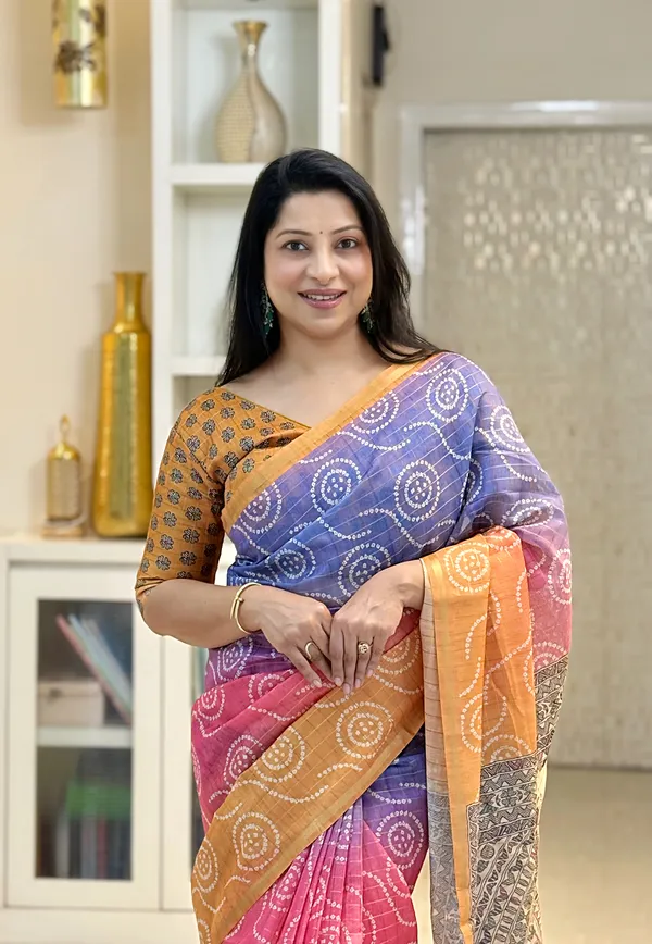 Soft_Semi_Tussar_Silk_sarees_with_Beautiful_Digital_Print_With_Attractive_Border_And_Contrast_Print_Blouse_With_Tassels