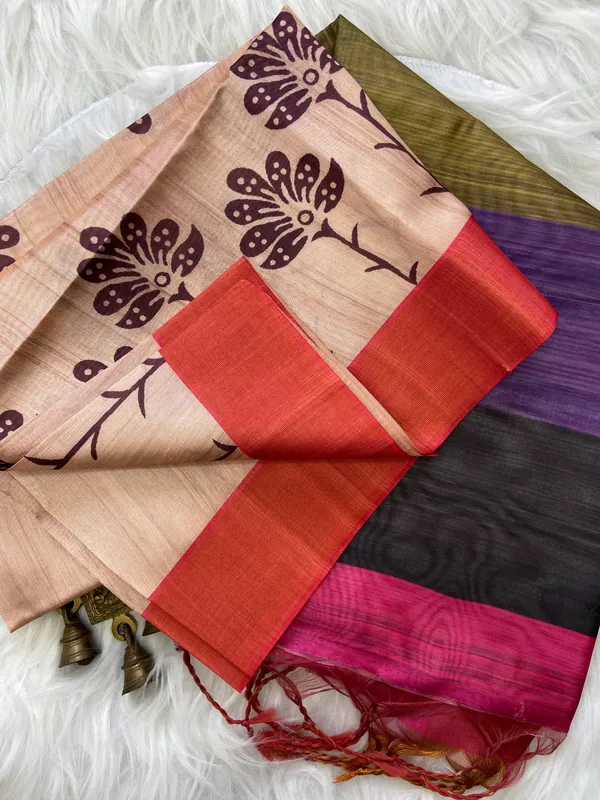 Ziana_Pink_–_Navratri_Special_|_Soft_Tussar_Silk_Saree_with_Print,_Border_&_Contrast_Print_Blouse_with_Tassels