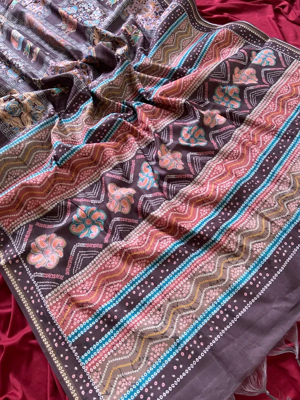 Soft_Tussar_Silk_sarees_with_Beautiful_Digital_Print_With_Attractive_Border_And_Contrast_Print_Blouse_With_Tassels