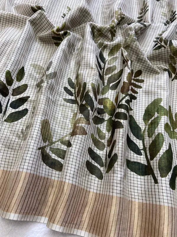 Devanshi_Green_–_Divine_Aesthetic_Edit_for_You_|_Soft_Tussar_Silk_Saree_with_Digital_Print,_Checks_Design_Saree_&_Digital_Print_Blouse_with_Tassels