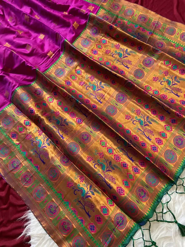 Premium_Soft_Paithani_Silk_sarees_With_Beautiful_Weaving_Pattern_With_Attractive_Rich_Pallu_And_Border_And_Weaving_Blouse_With_Tassels