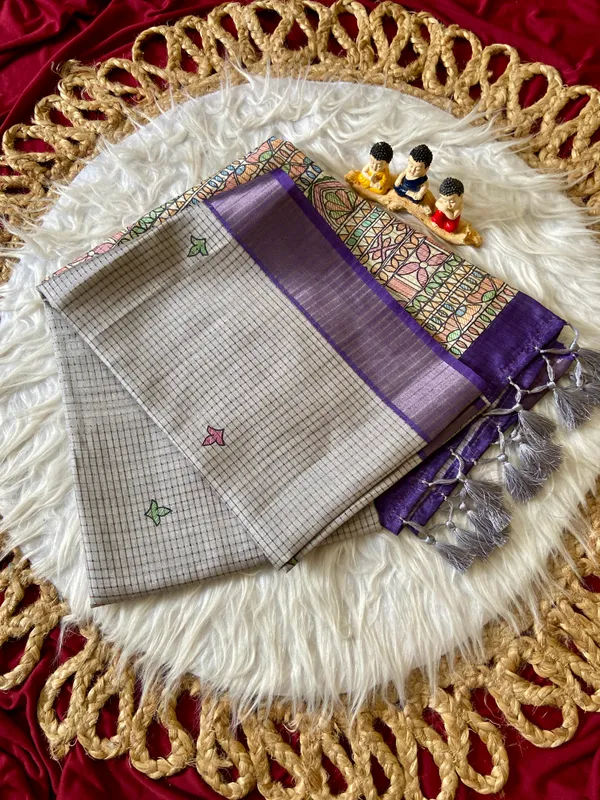 Bindu_Grey_–_Checks_Design_Aesthetic_Edit_for_You_|_Soft_Tussar_Silk_Saree_with_Digital_Print,_Checks_Design_Saree_&_Digital_Print_Blouse_with_Tassels